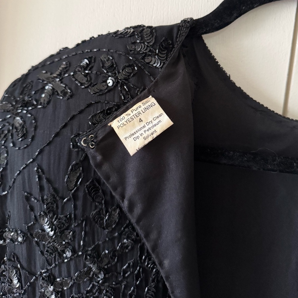 Gorgeous Vintage 70s Stenay Elegant Mini Dress w Beaded Embellishments 100% Silk - Picture 9 of 10